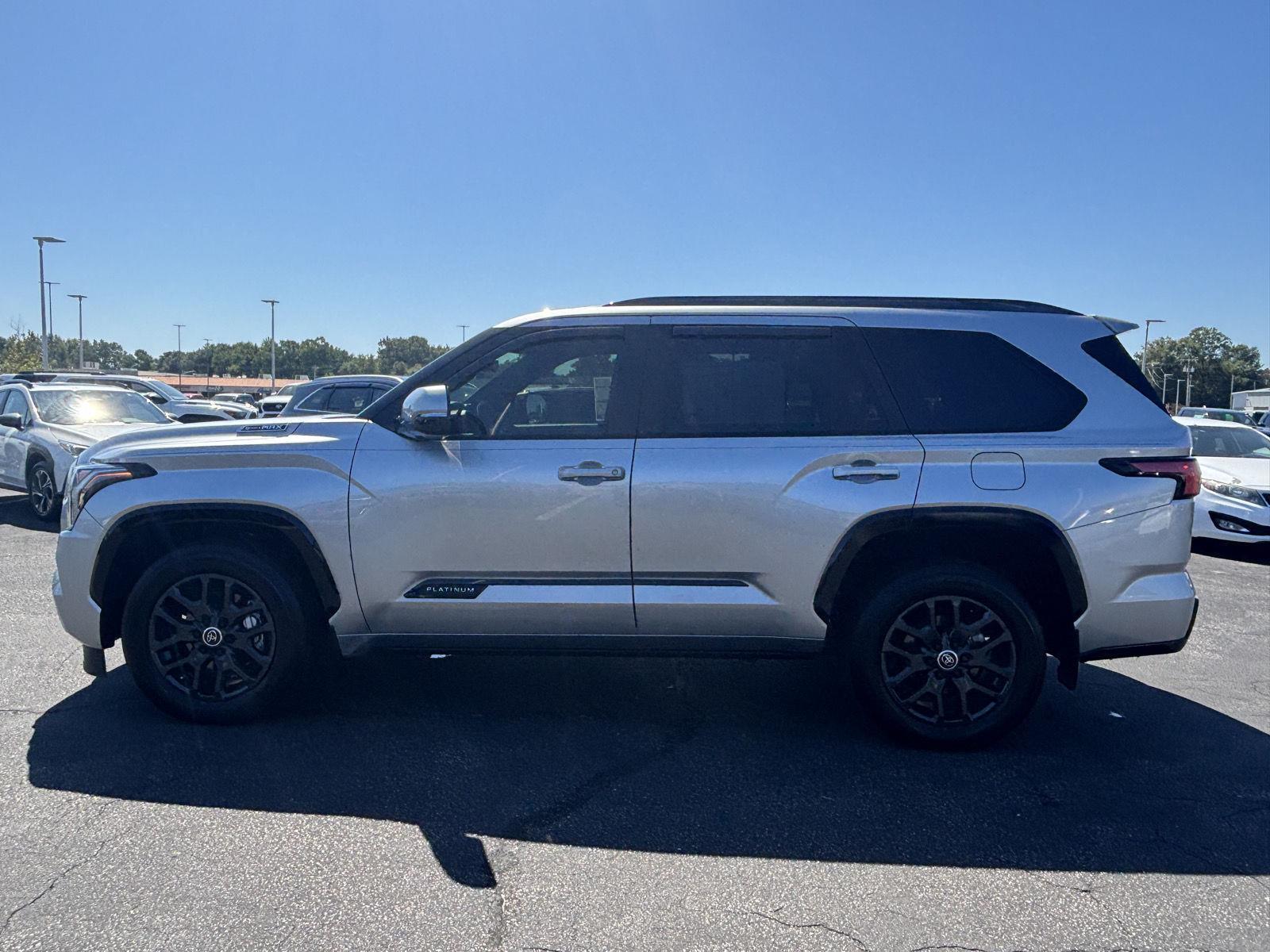 2024 Toyota Sequoia Platinum photo 4