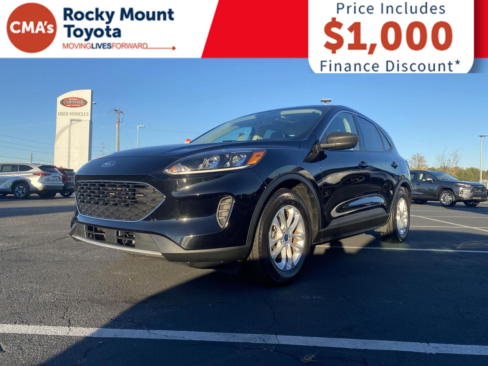 2022 Ford Escape SE photo 3