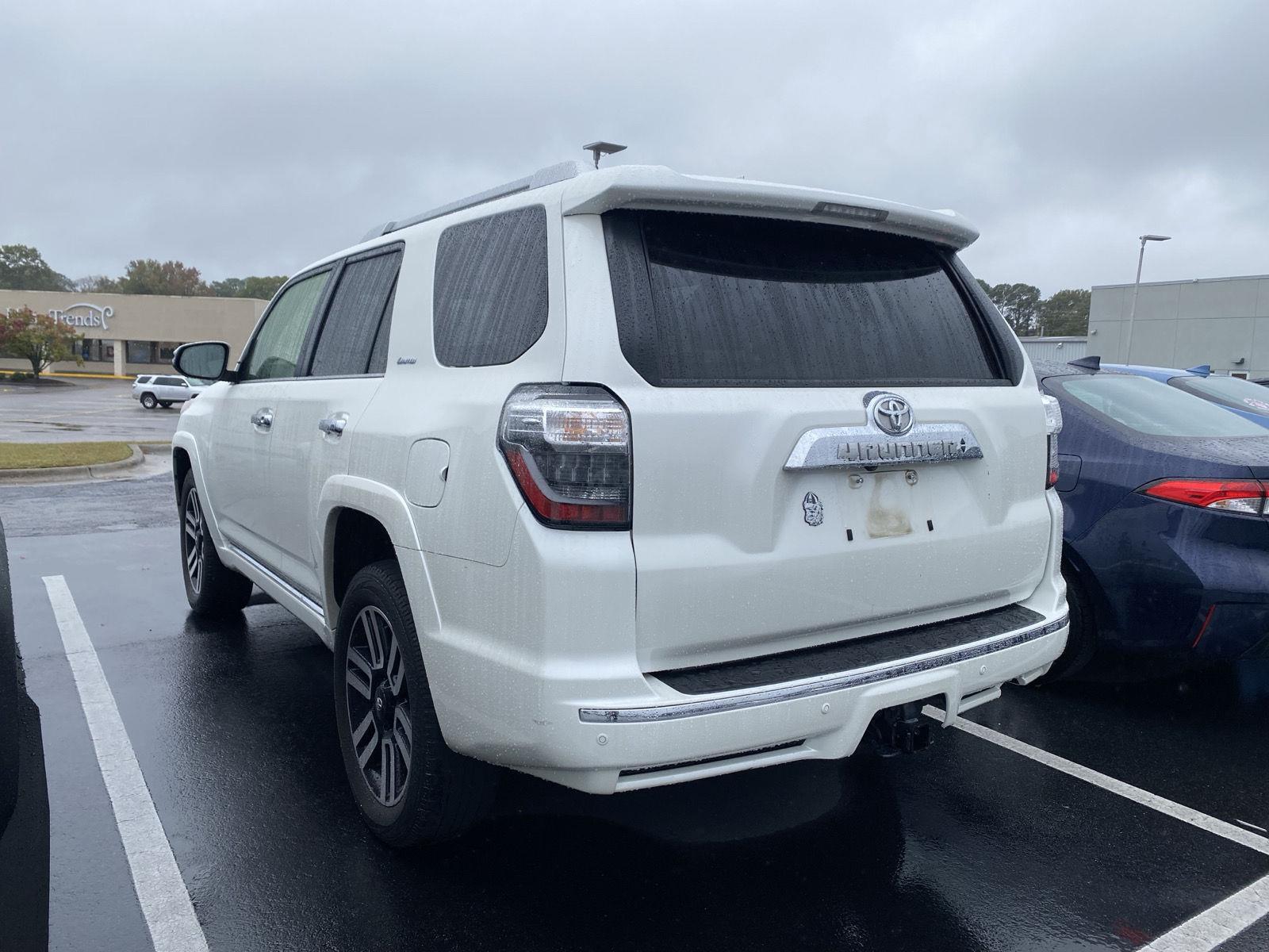 2022 Toyota 4Runner Limited photo 4