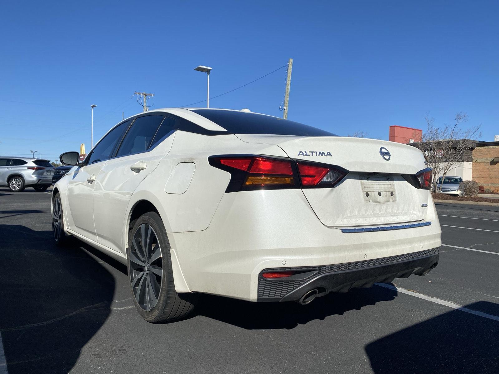 2021 Nissan Altima 2.5 SR photo 4