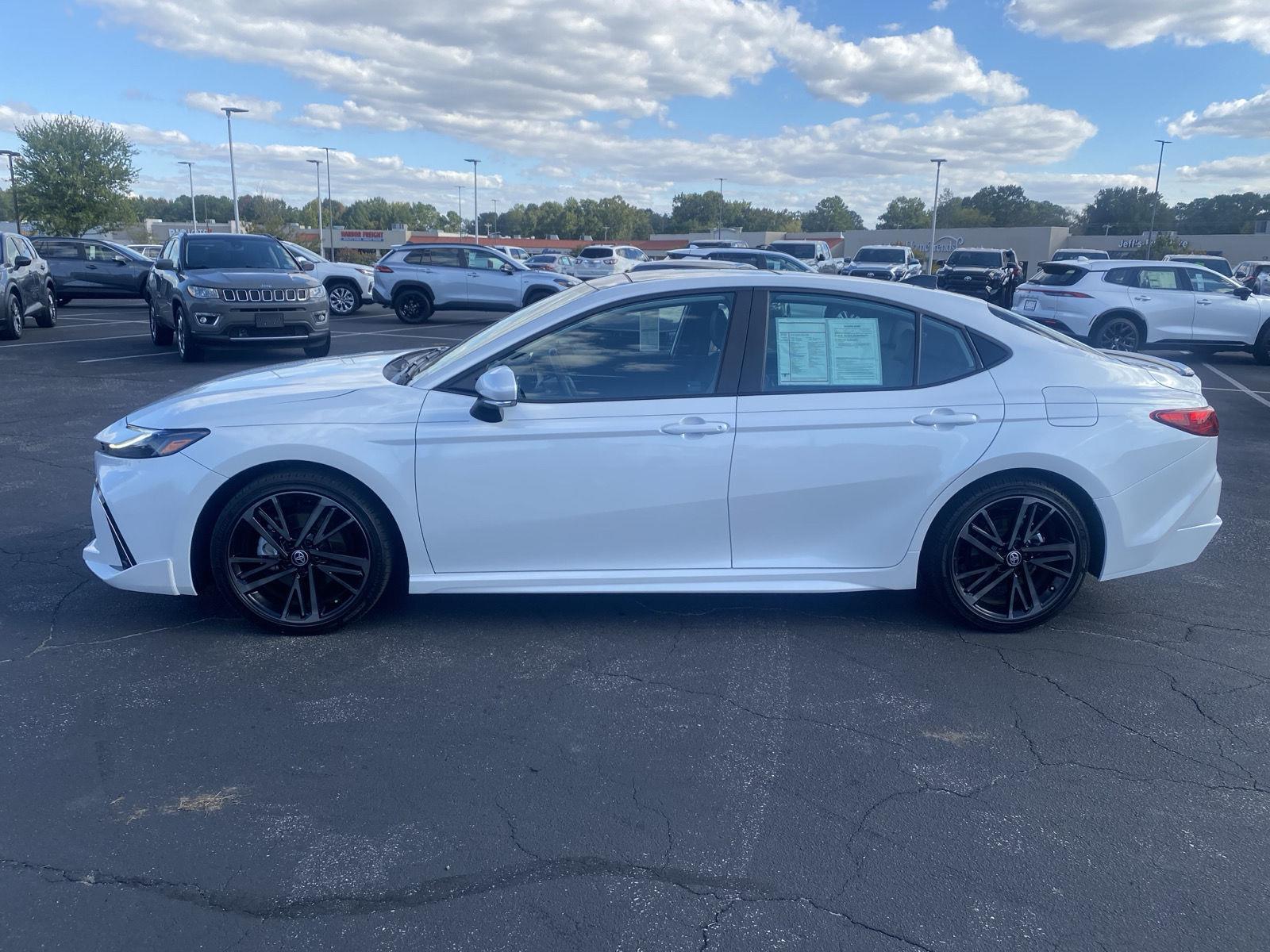 2025 Toyota Camry XSE photo 4