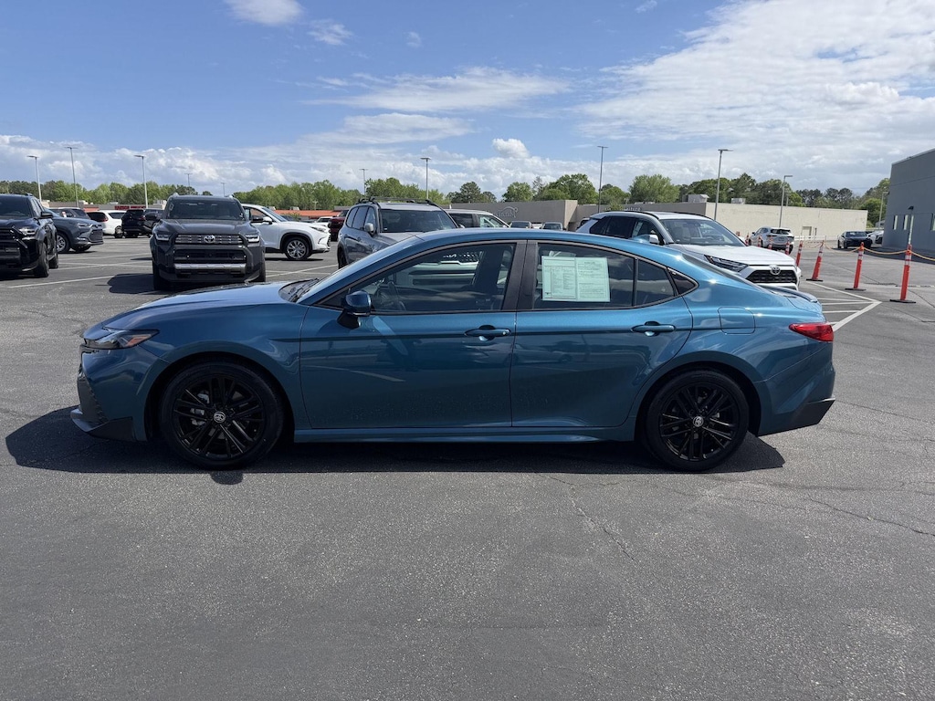 Used 2025 Toyota Camry SE Sedan
