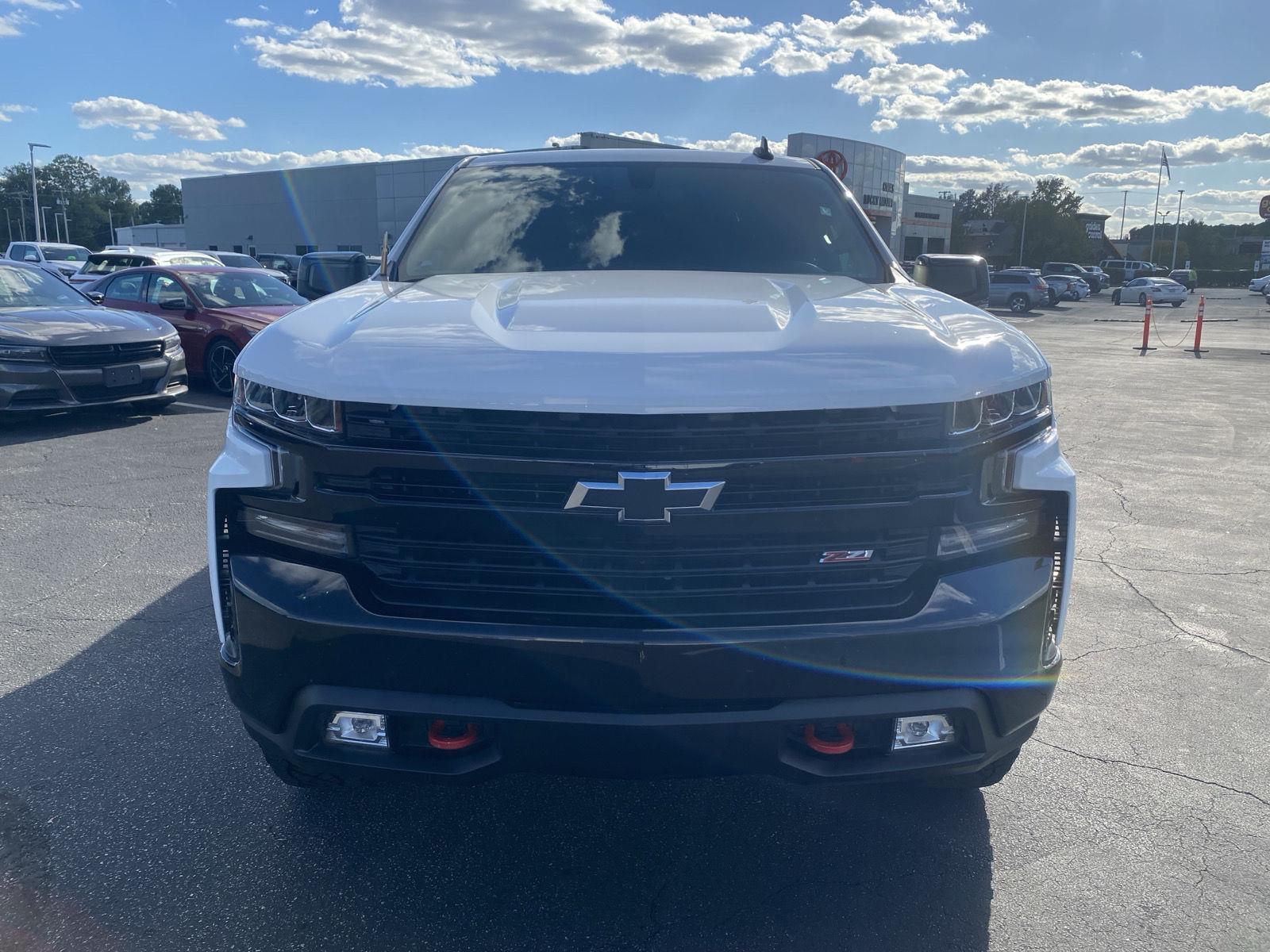 2020 Chevrolet Silverado 1500 LT Trail Boss photo 2