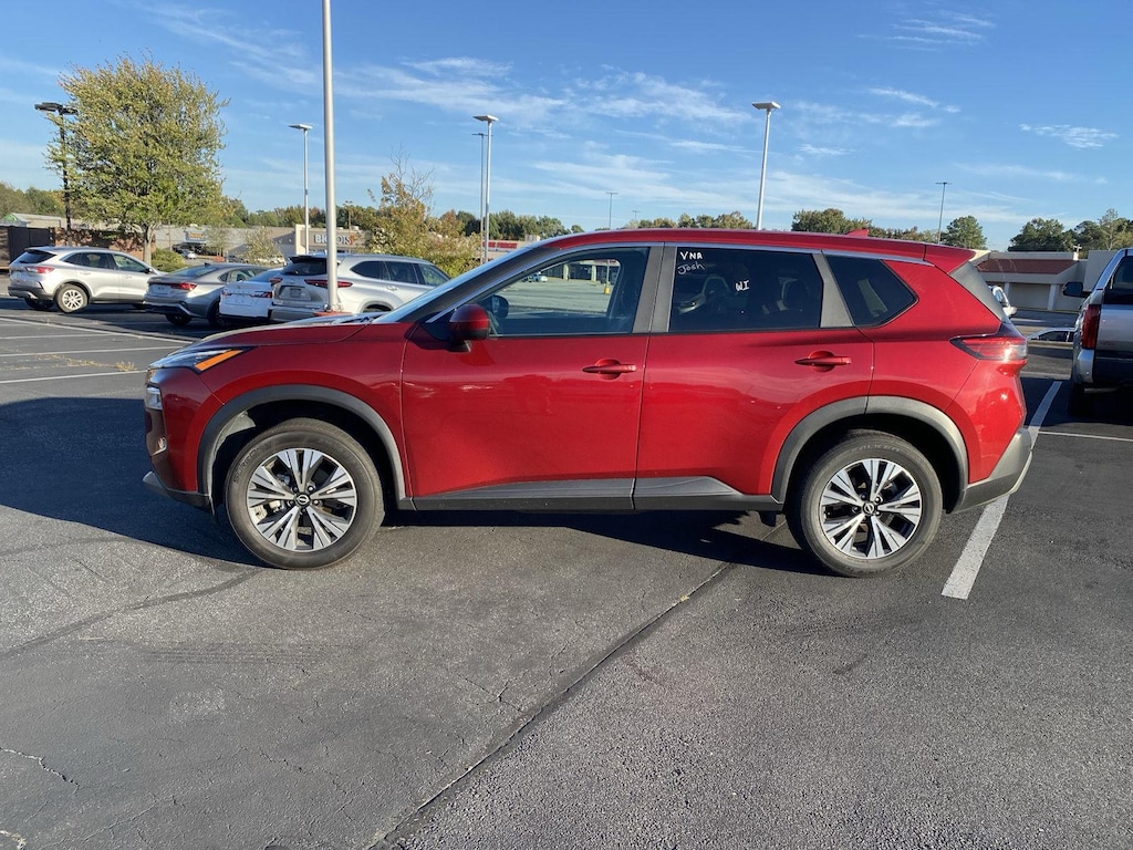 Used 2023 Nissan Rogue SV SUV