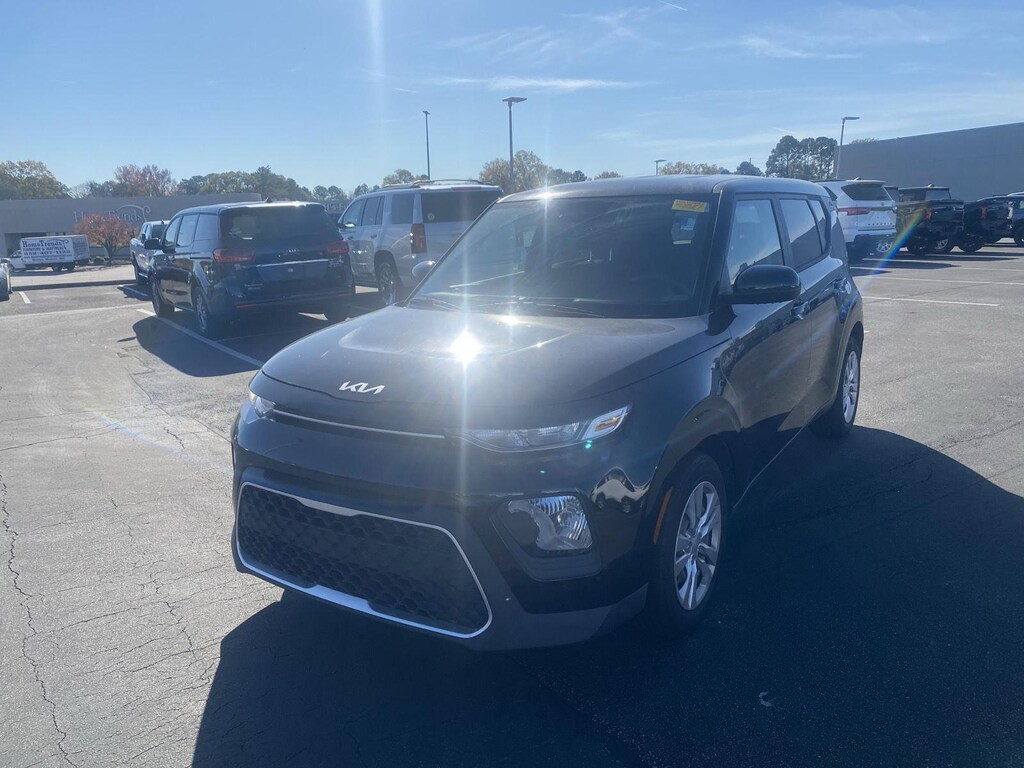 Used 2022 Kia Soul LX Hatchback