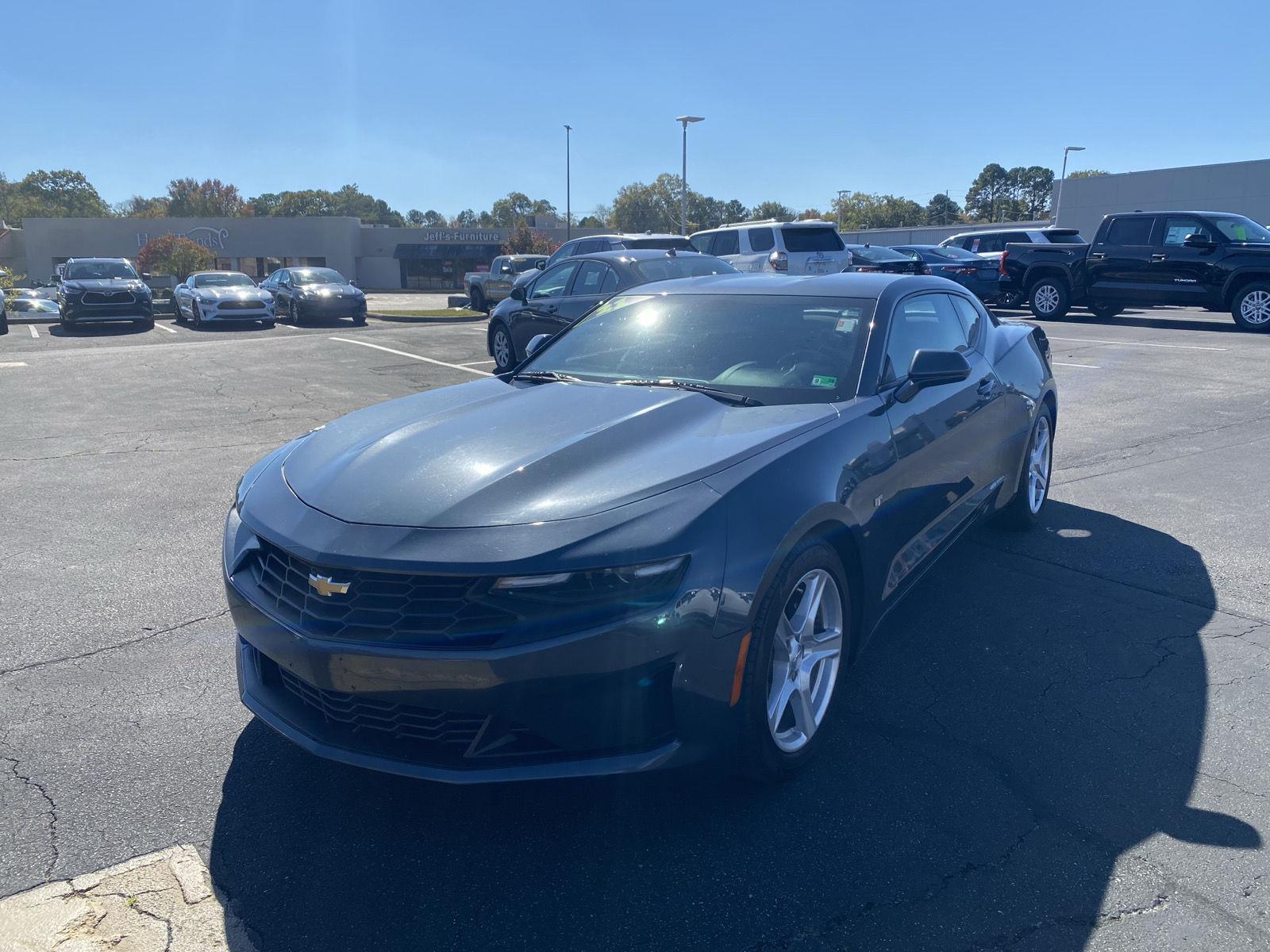 2021 Chevrolet Camaro 1LT photo 3