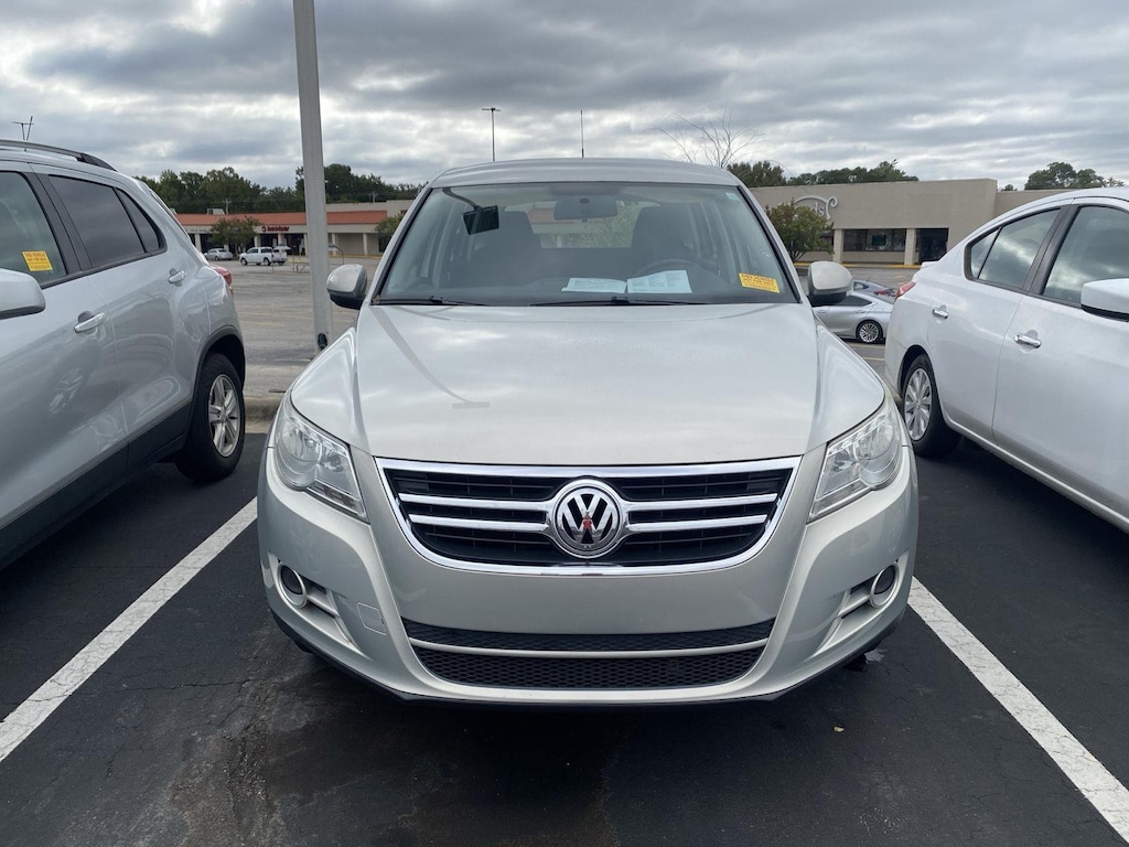 Used 2011 Volkswagen Tiguan  SUV