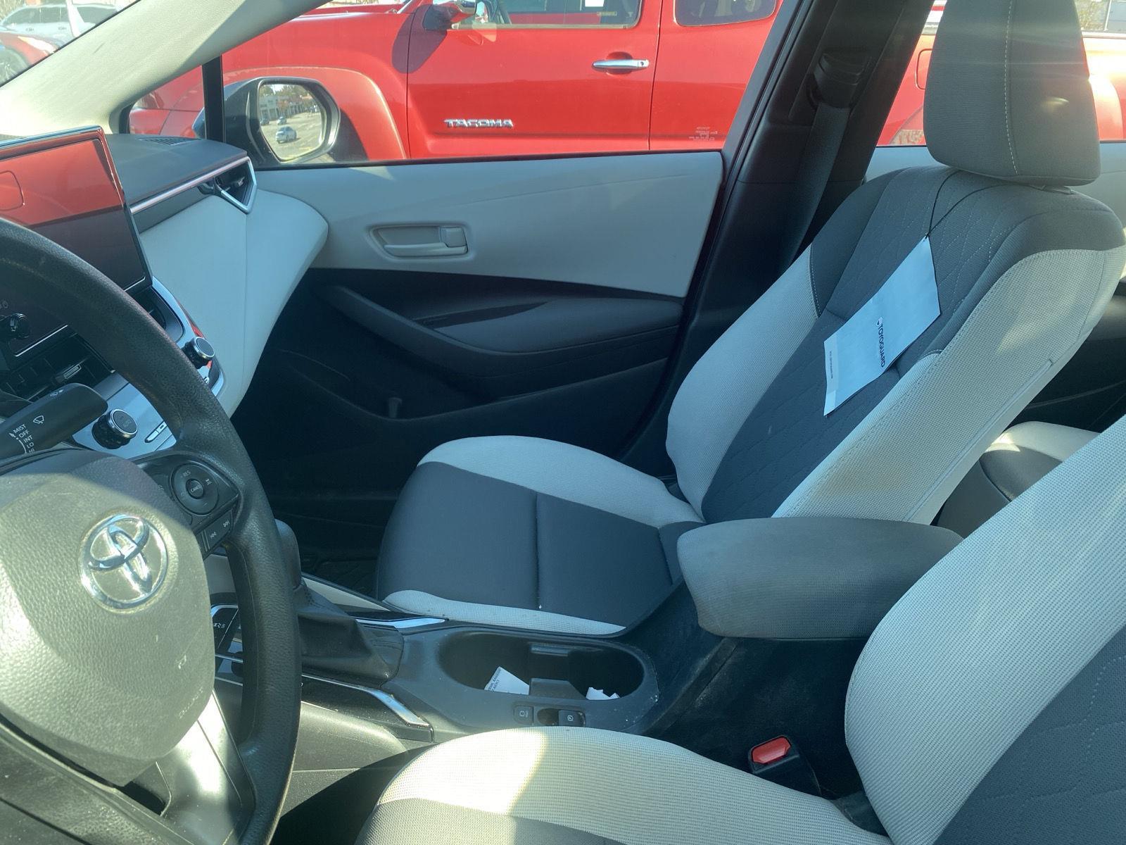 2024 Toyota Corolla LE photo 3