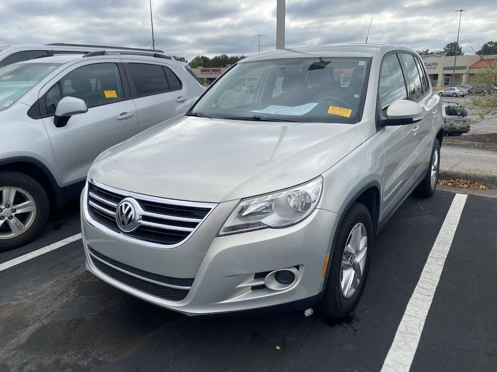 Used 2011 Volkswagen Tiguan  SUV