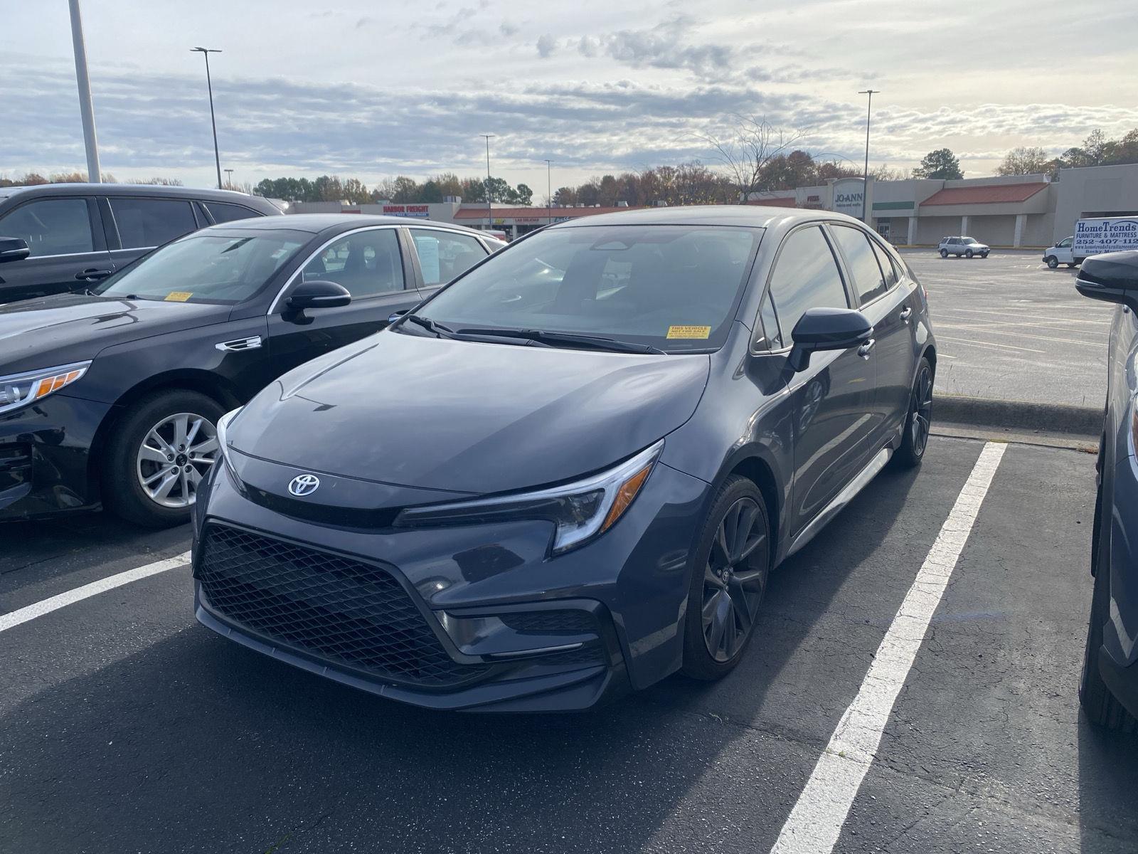 2024 Toyota Corolla SE photo 3