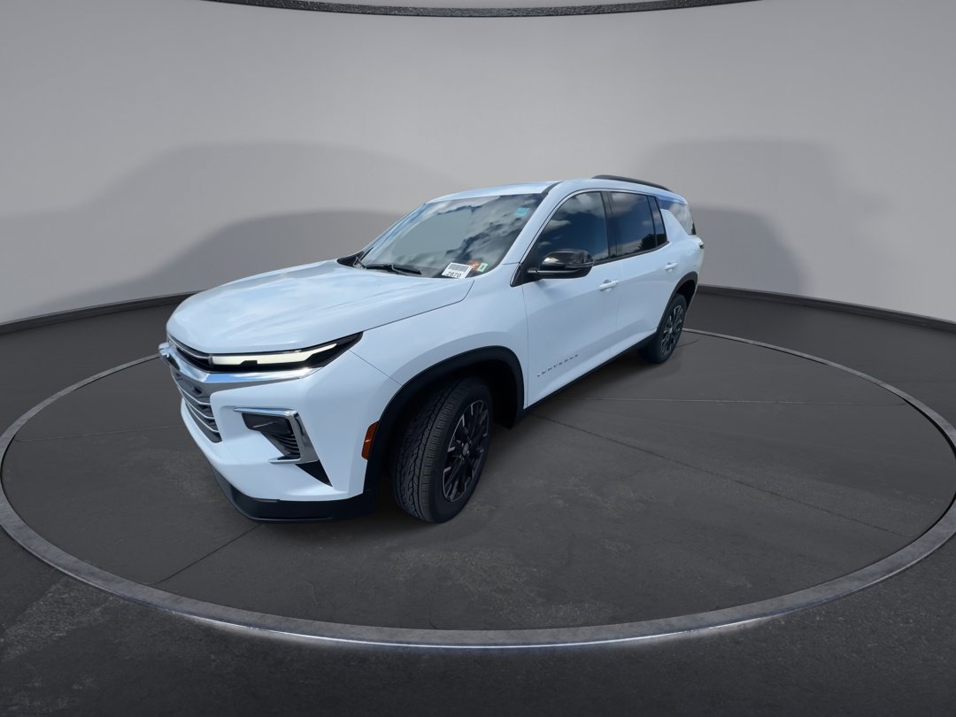 2026 Chevrolet Traverse 2LT photo 4