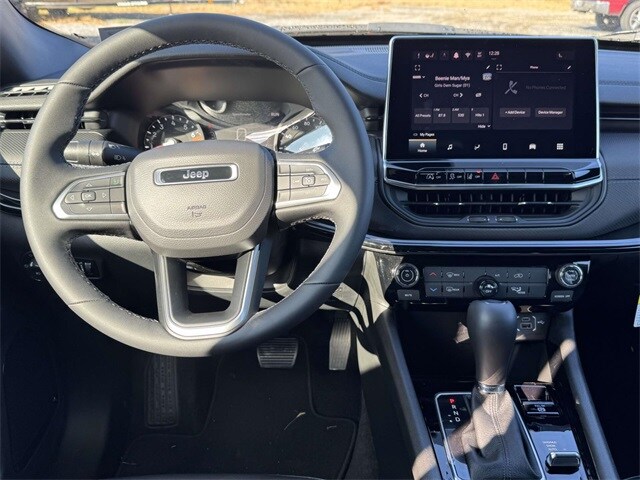 2026 Jeep Compass Latitude photo 2