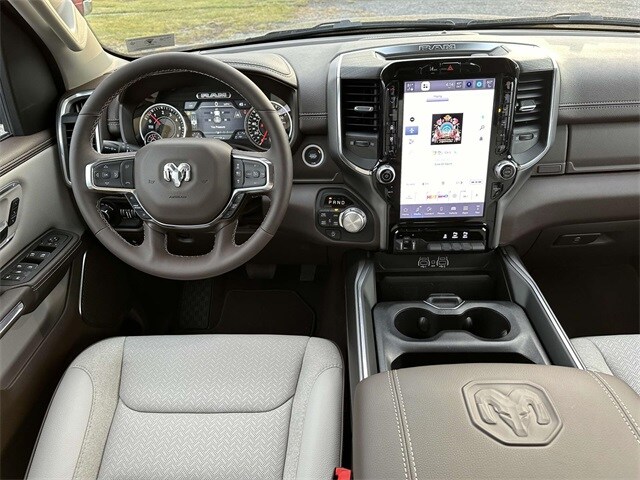 2025 Ram 1500 Laramie photo 2