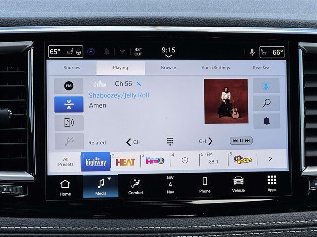 2026 Chrysler Pacifica photo 3