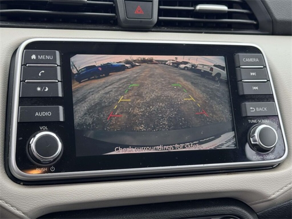 Used 2021 Nissan Versa 1.6 SV Sedan
