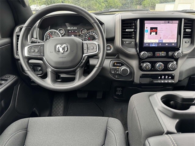 2025 Ram 1500 Tradesman photo 2