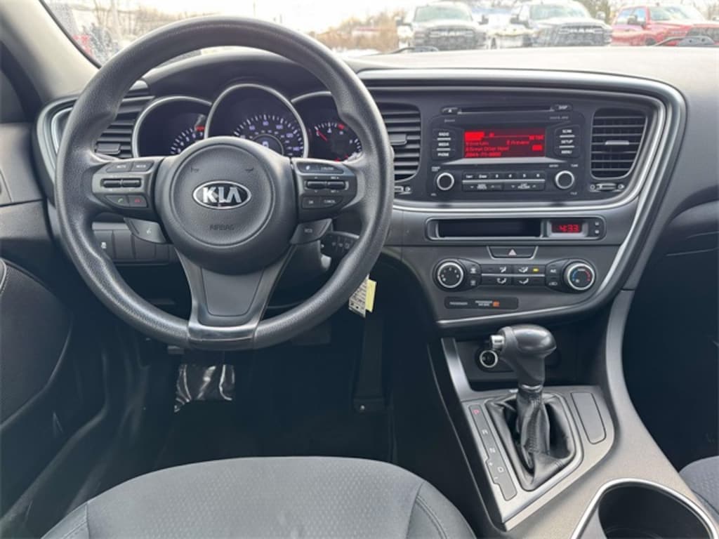 Used 2015 Kia Optima LX Sedan