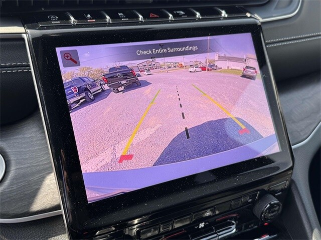 2025 Jeep Grand Cherokee Limited photo 4