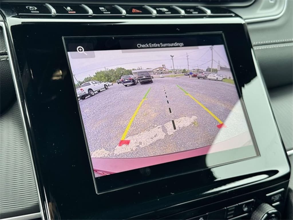 New 2025 Jeep Grand Cherokee L Laredo SUV