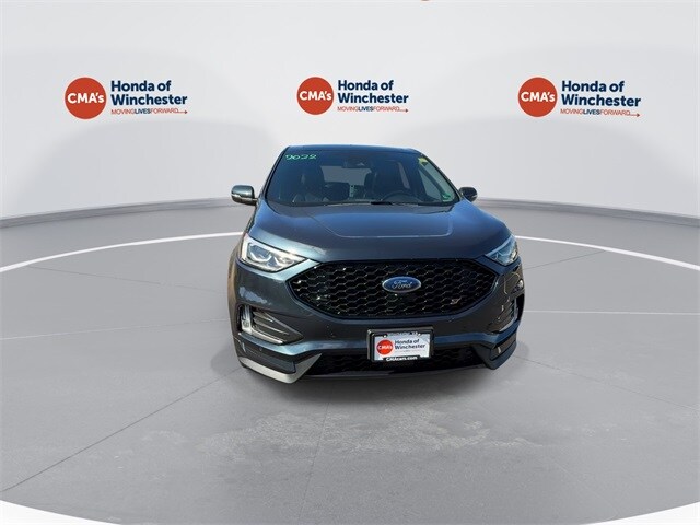 2022 Ford Edge ST photo 2
