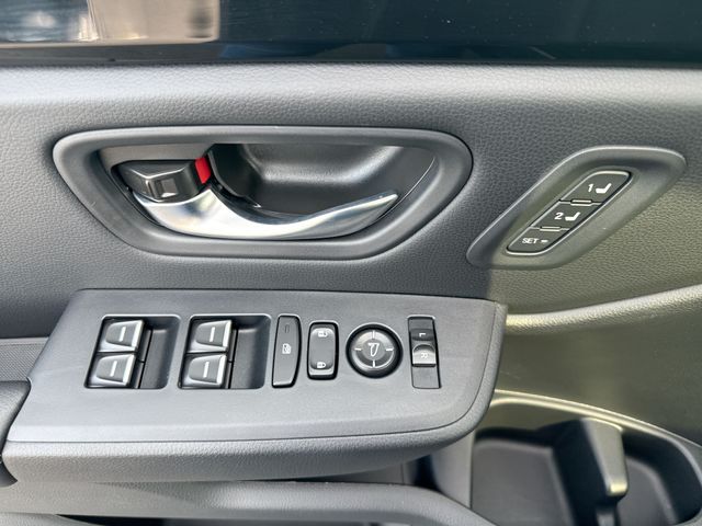 2025 Honda Pilot Touring - Photo 15