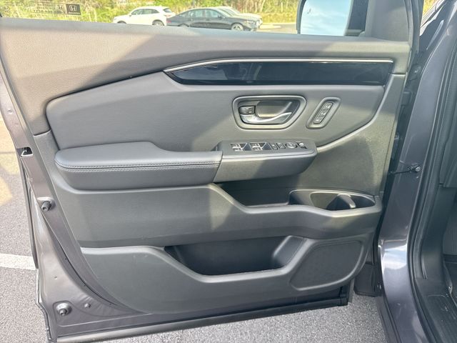 2025 Honda Pilot Touring - Photo 14