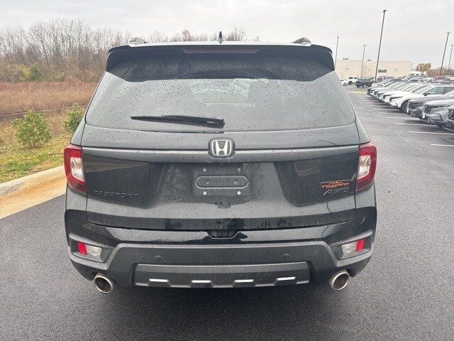 2023 Honda Passport TrailSport photo 2