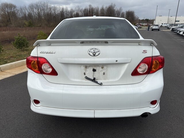 2009 Toyota Corolla XLE photo 2