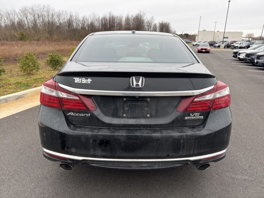 Used 2017 Honda Accord Touring Sedan