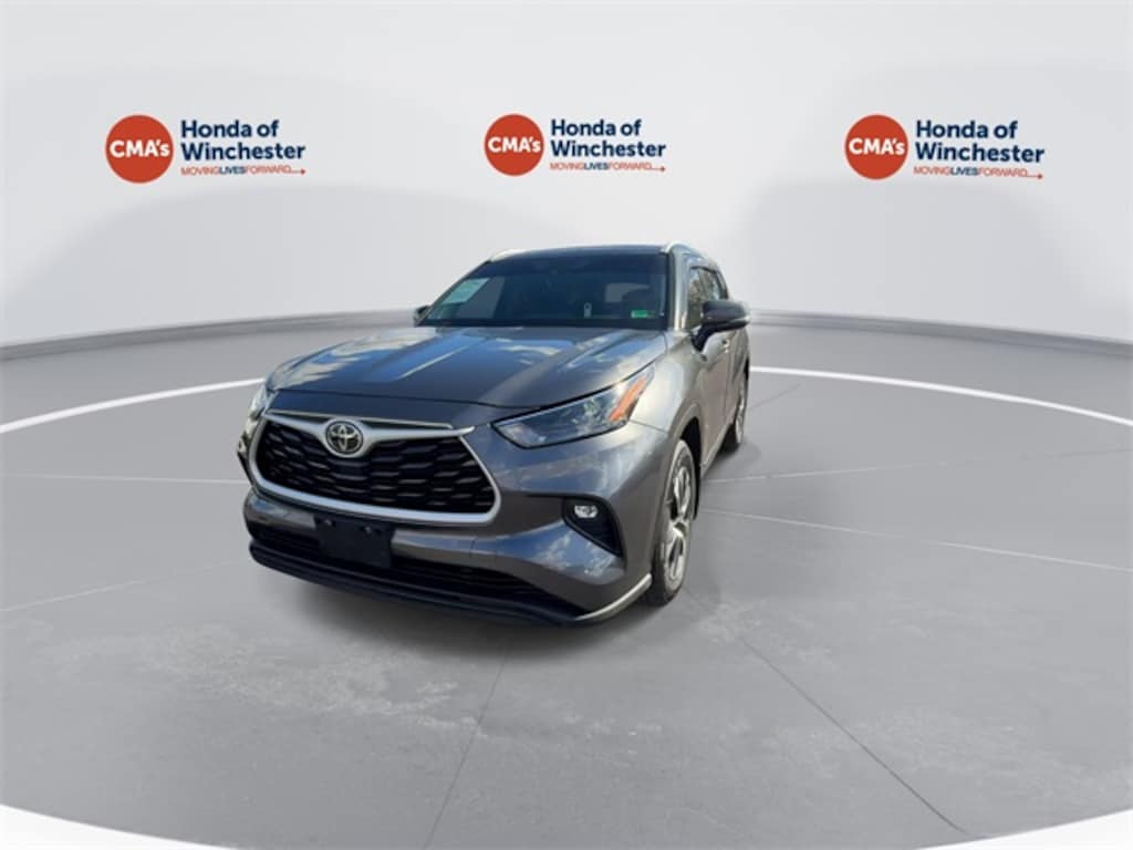 Used 2022 Toyota Highlander XLE SUV