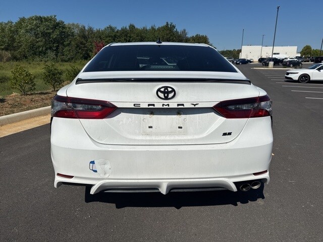 2023 Toyota Camry SE photo 2