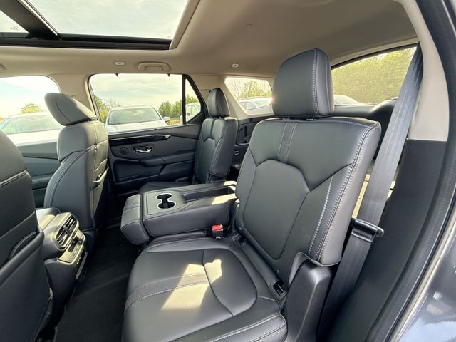 2025 Honda Pilot Touring - Photo 19