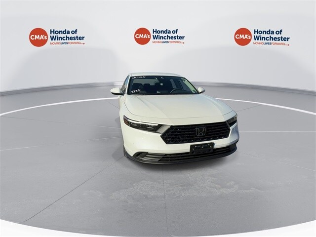 2025 Honda Accord LX photo 3