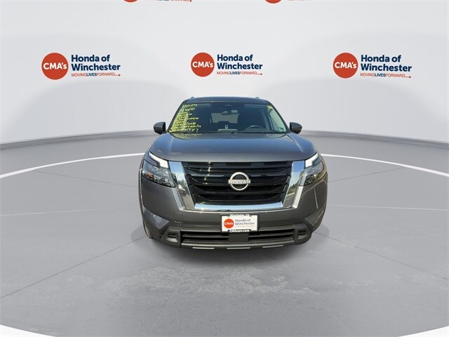 2024 Nissan Pathfinder SV photo 3