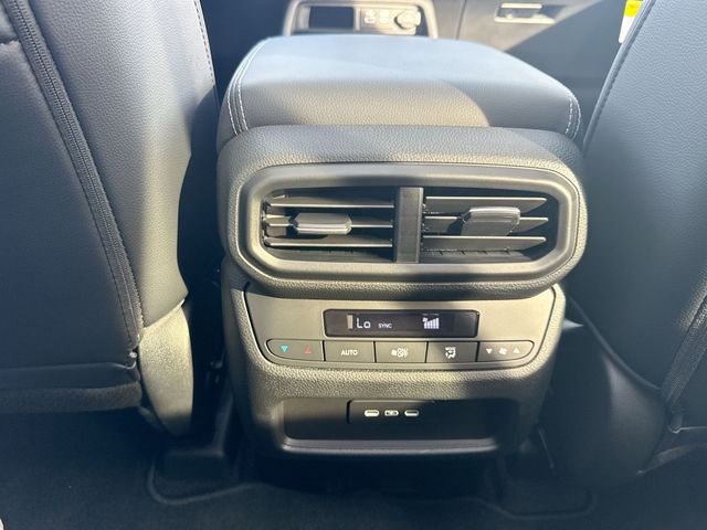 2025 Honda Pilot Touring - Photo 25
