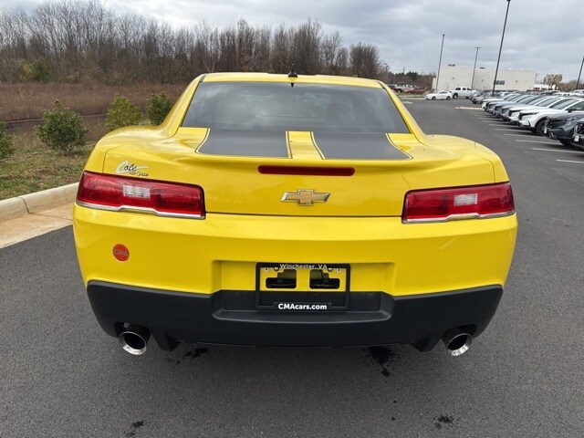 2015 Chevrolet Camaro photo 2
