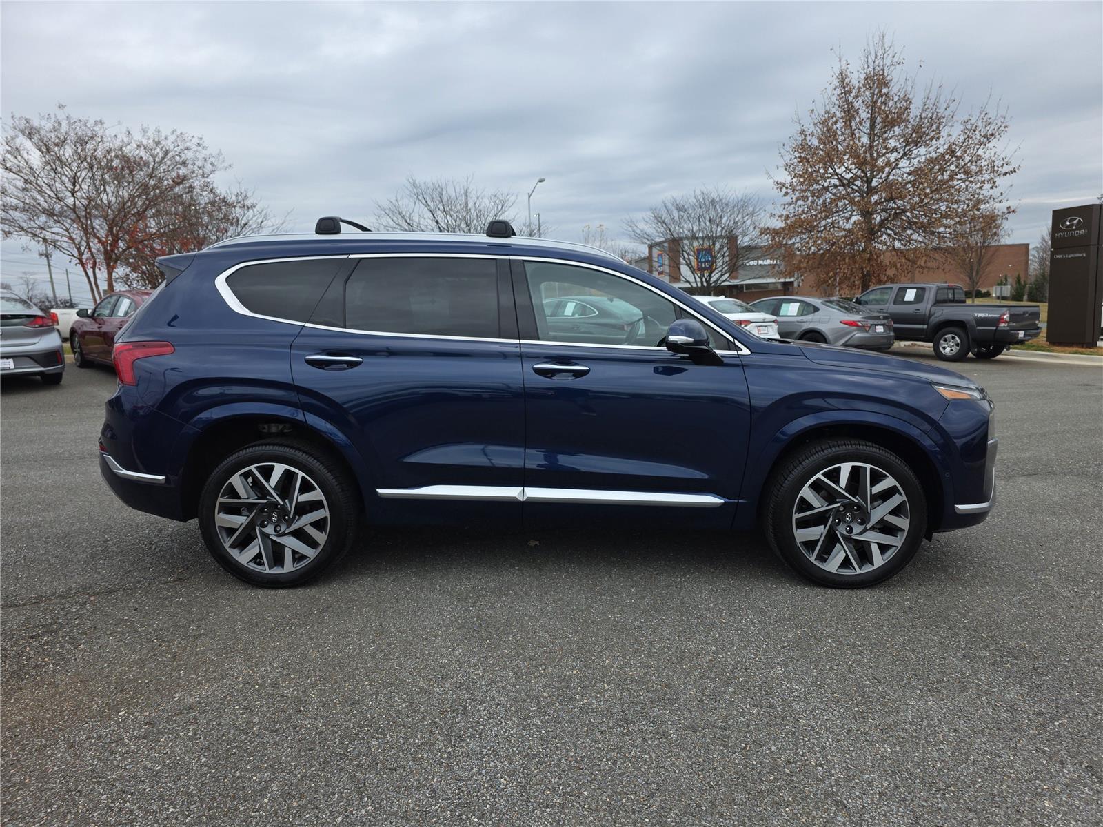 2021 Hyundai Santa Fe Calligraphy photo 2