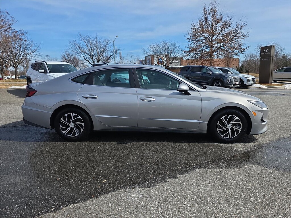 Used 2021 Hyundai Sonata Hybrid Blue Sedan