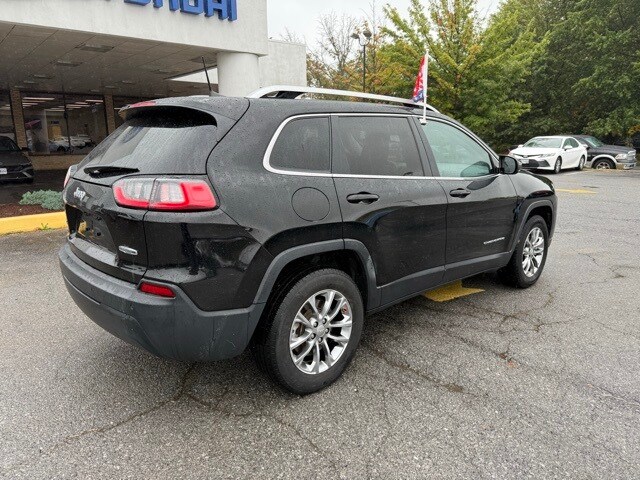 2021 Jeep Cherokee Latitude photo 2