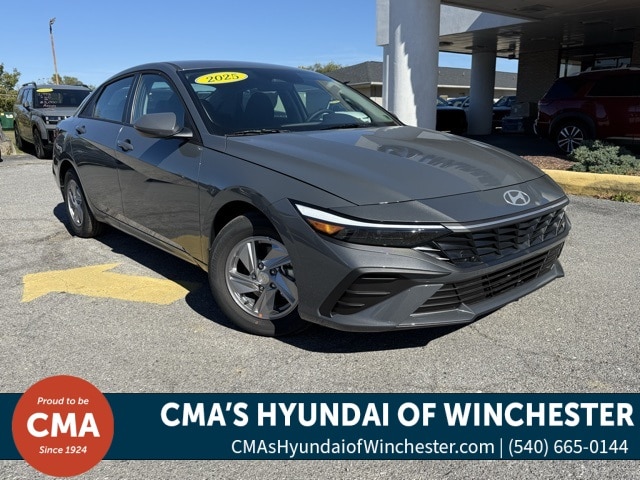 2025 Hyundai Elantra SE