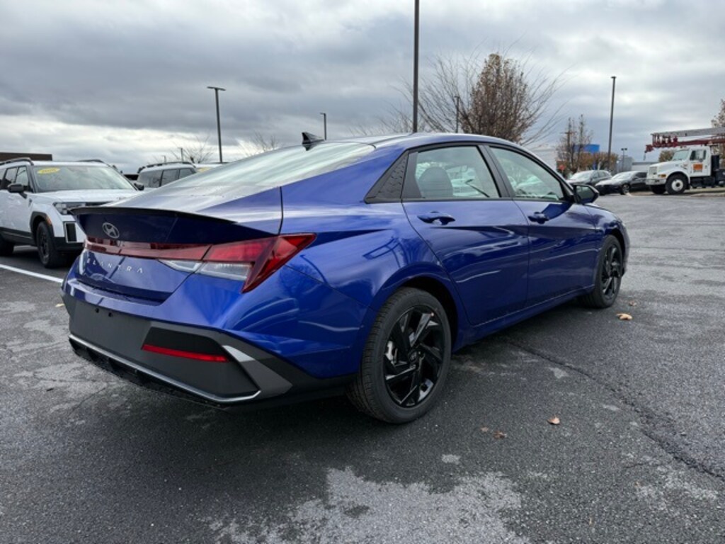 New 2026 Hyundai Elantra SEL Sport Sedan