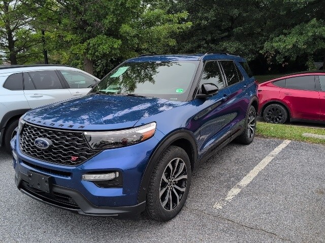 2020 Ford Explorer ST photo 3