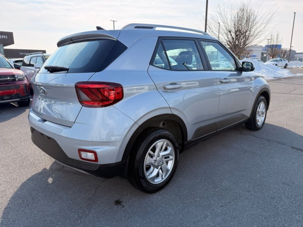 Used 2020 Hyundai Venue SEL SUV