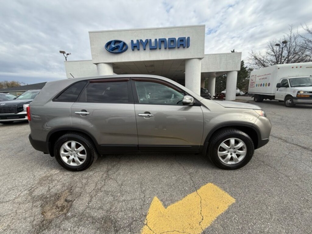 Used 2011 Kia Sorento LX SUV