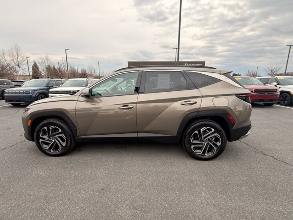 Certified 2025 Hyundai Tucson Hybrid Limited SUV