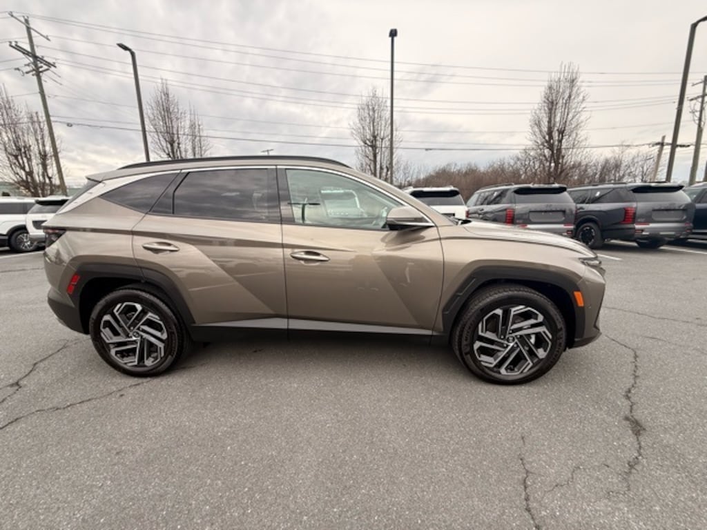 Certified 2025 Hyundai Tucson Hybrid Limited SUV