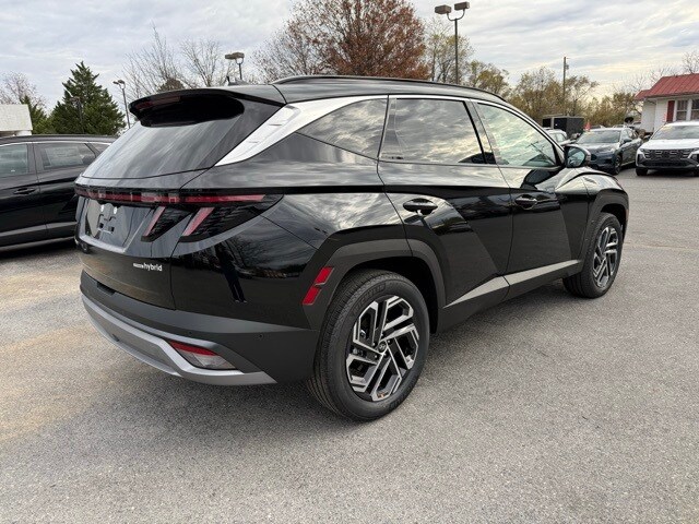 2026 Hyundai Tucson Hybrid Limited photo 3