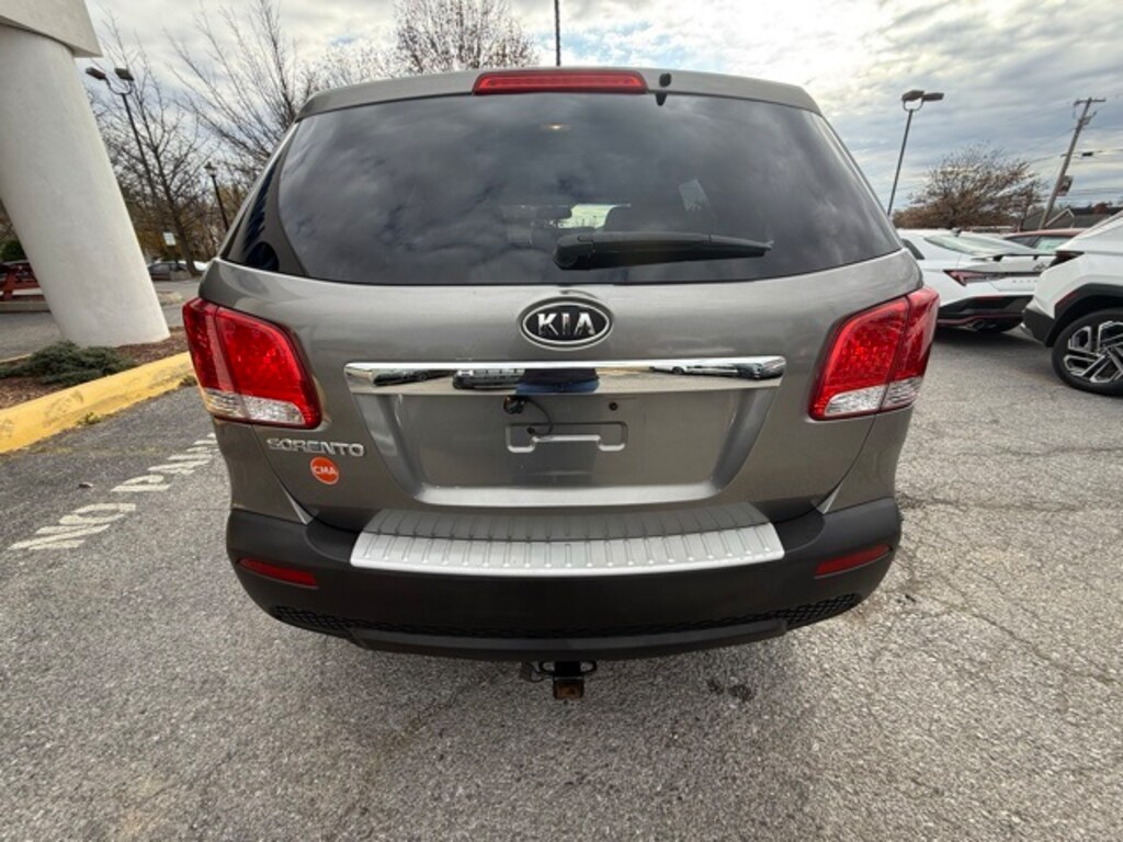 Used 2011 Kia Sorento LX SUV