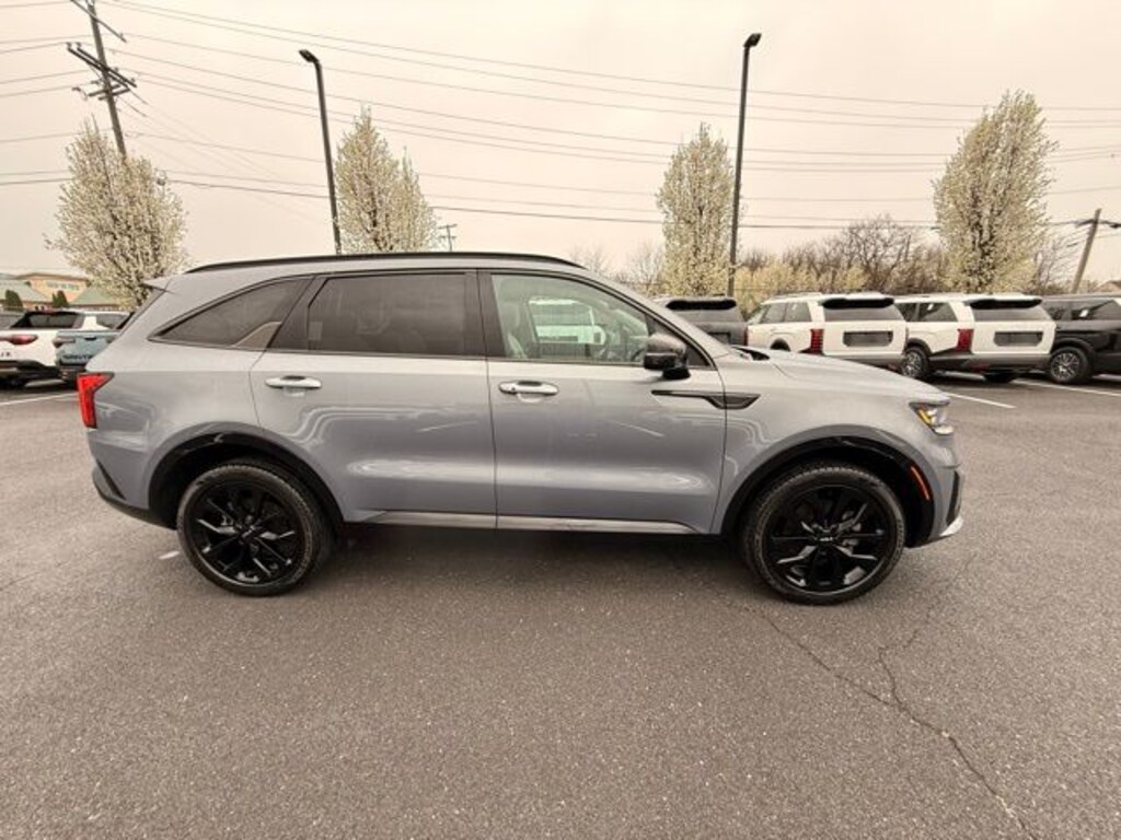 Used 2023 Kia Sorento SX SUV