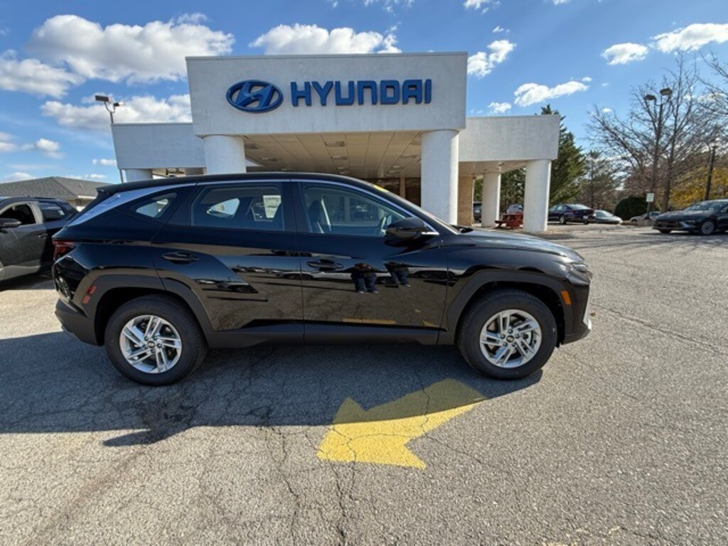 New 2026 Hyundai Tucson SE SUV